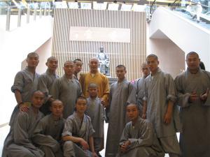 我校学员赵一龙随少林寺武僧团出访台湾